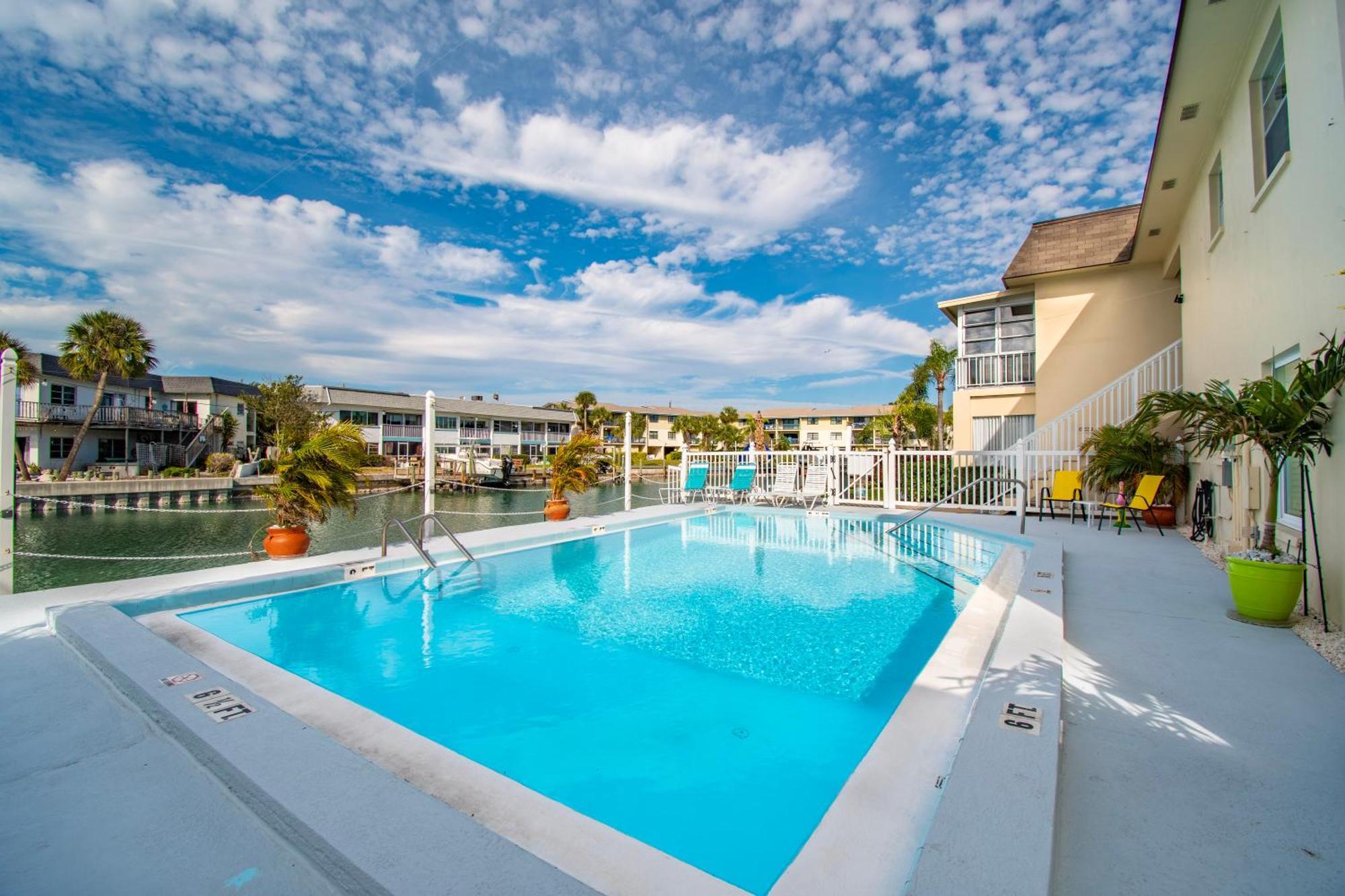 Apartament Funshine Pointe Capri St. Pete Beach Zewnętrze zdjęcie